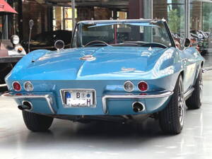 Image 8/41 of Chevrolet Corvette Sting Ray Convertible (1966)