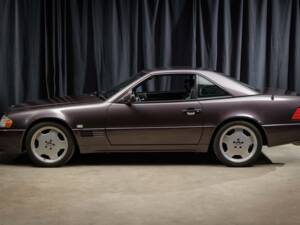 Image 2/43 of Mercedes-Benz 300 SL (1992)