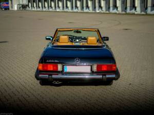 Image 16/33 de Mercedes-Benz 560 SL (1989)