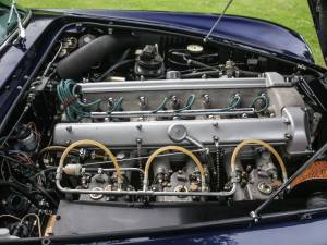 Bild 27/39 von Aston Martin DB 6 Vantage (1966)