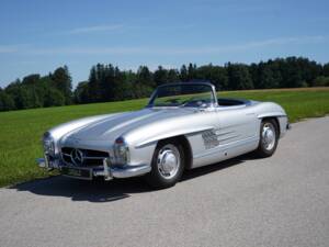 Bild 21/38 von Mercedes-Benz 300 SL Roadster (1962)