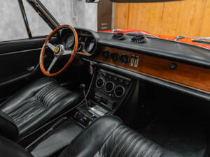 Image 31/43 of Ferrari 365 GTC (1969)