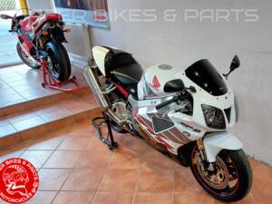 Imagen 2/41 de Honda DUMMY (2004)
