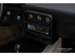 Image 19/41 de Ferrari 328 GTS (1989)