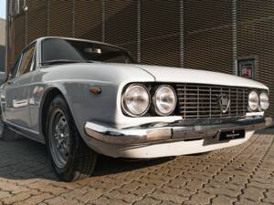 Image 2/42 of Lancia Flavia Coupé 2000 (1970)