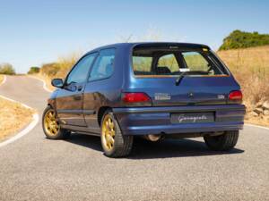 Image 30/87 de Renault Clio I Williams (1994)