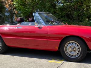 Bild 40/50 von Alfa Romeo 2000 Spider Veloce (1973)