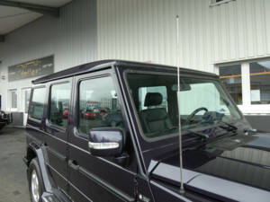 Image 17/23 of Mercedes-Benz 500 GE (1993)
