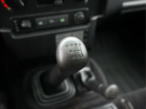 Image 17/35 de Land Rover Defender 110 (2007)