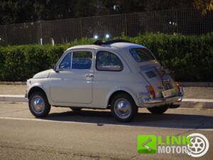 Image 8/10 de FIAT 500 L (1970)