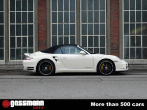 Immagine 3/15 di Porsche 911 Turbo S (2010)