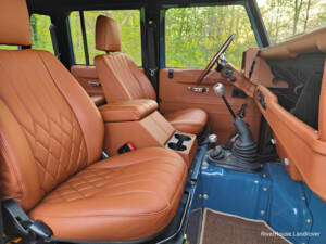 Image 9/35 of Land Rover Defender 130 Double Cab (1993)