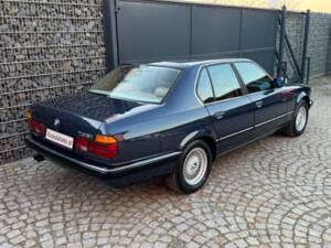 Immagine 71/99 di BMW 735i (1988)