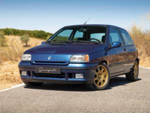 Image 4/87 de Renault Clio I Williams (1994)