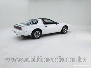 Image 2/15 of Pontiac Firebird TransAm (1990)