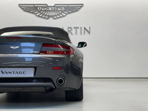 Imagen 26/35 de Aston Martin V8 Vantage (2007)