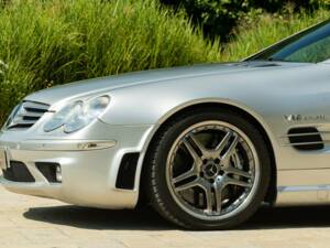 Image 24/50 de Mercedes-Benz SL 65 AMG (2005)