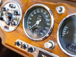 Image 12/50 of Aston Martin DB 2&#x2F;4 Mk I Vantage Convertible (1953)