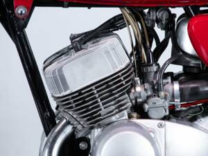 Immagine 10/50 di Kawasaki DUMMY (1970)