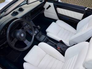 Image 6/14 of Alfa Romeo 2.0 Spider (1991)