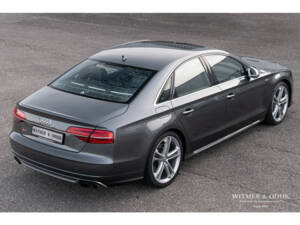 Image 12/36 de Audi S8 4.0 TFSI (2016)