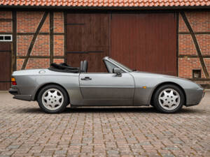 Image 16/42 de Porsche 944 S2 (1991)