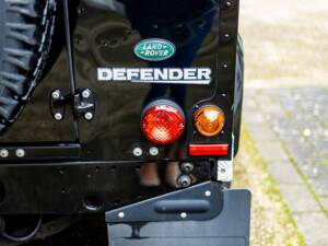 Image 33/50 of Land Rover Defender 90 (2012)