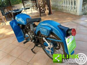 Image 2/10 de Moto Guzzi DUMMY (1952)