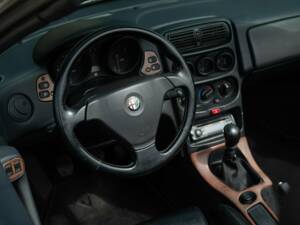 Image 46/50 of Alfa Romeo Spider 3.0 V6 (1998)