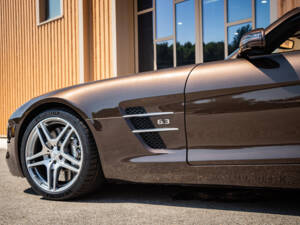 Afbeelding 12/50 van Mercedes-Benz SLS AMG Roadster (2013)