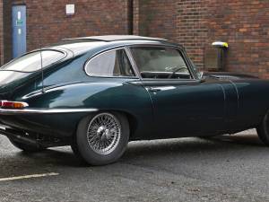 Immagine 6/50 di Jaguar Type E (2+2) (1966)
