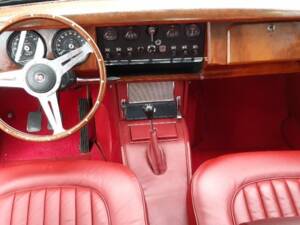 Image 43/49 of Jaguar Mk II 3.8 (1963)