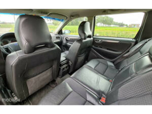 Image 27/46 of Volvo V 70 2.4 (2004)