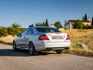 Image 42/50 of Mercedes-Benz CLK 63 AMG (2007)