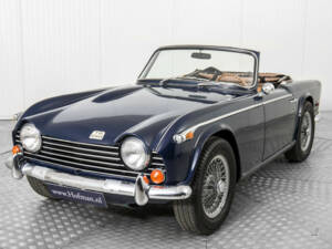 Image 18/50 de Triumph TR 250 (1968)