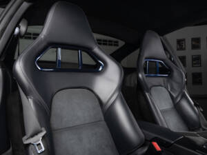 Bild 17/42 von Porsche 911 GT2 (2008)