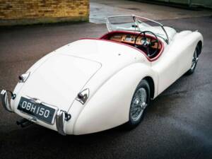 Image 14/43 of Jaguar XK 120 OTS (1951)