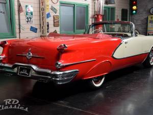 Image 1/50 of Oldsmobile 98 Starfire (1956)