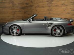 Imagen 2/6 de Porsche 911 Turbo (2009)