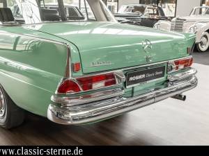 Immagine 13/15 di Mercedes-Benz 220 S b (1963)