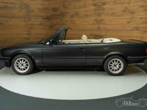 Imagen 6/19 de BMW 325i (1986)