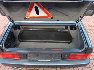 Image 16/24 of Mercedes-Benz 600 SL (1992)