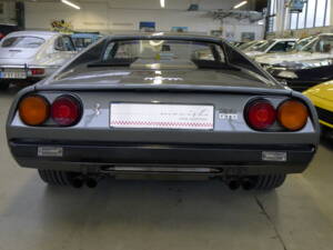 Bild 29/40 von Ferrari 308 GTB (1976)