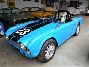 Image 1/50 of Triumph TR 4 (1962)