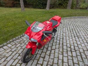 Imagen 26/31 de Ducati DUMMY (2000)