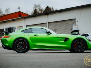 Image 7/20 of Mercedes-AMG GT-R (2018)