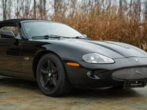 Image 10/50 of Jaguar XK8 4.0 (2006)