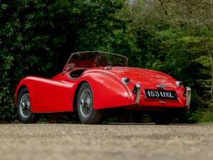 Image 3/50 of Jaguar XK 120 OTS (1950)