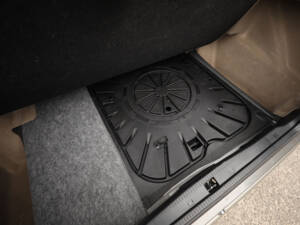 Imagen 27/74 de Mercedes-Benz E 320 (1994)