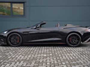 Image 6/50 of Aston Martin Vanquish S Volante (2018)